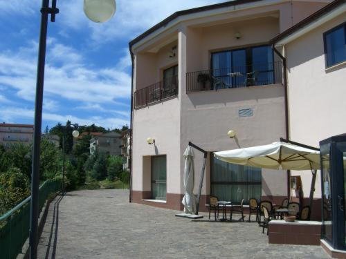 Hotel Ambasciatori Calitri Eksteriør bilde